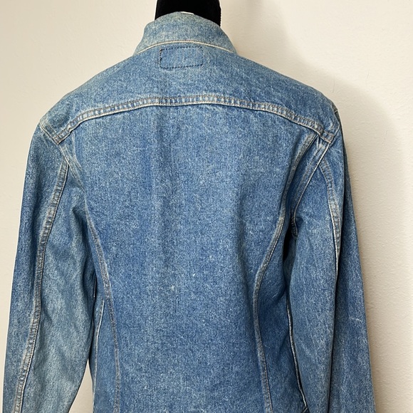 Levi’s size 40L jean jacket. - Picture 11 of 16